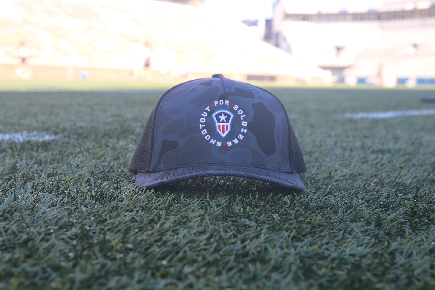 'TRUCKER' SNAPBACK HAT