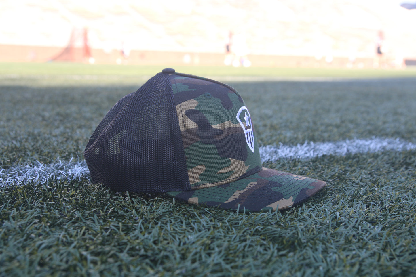 'TRUCKER' SNAPBACK HAT