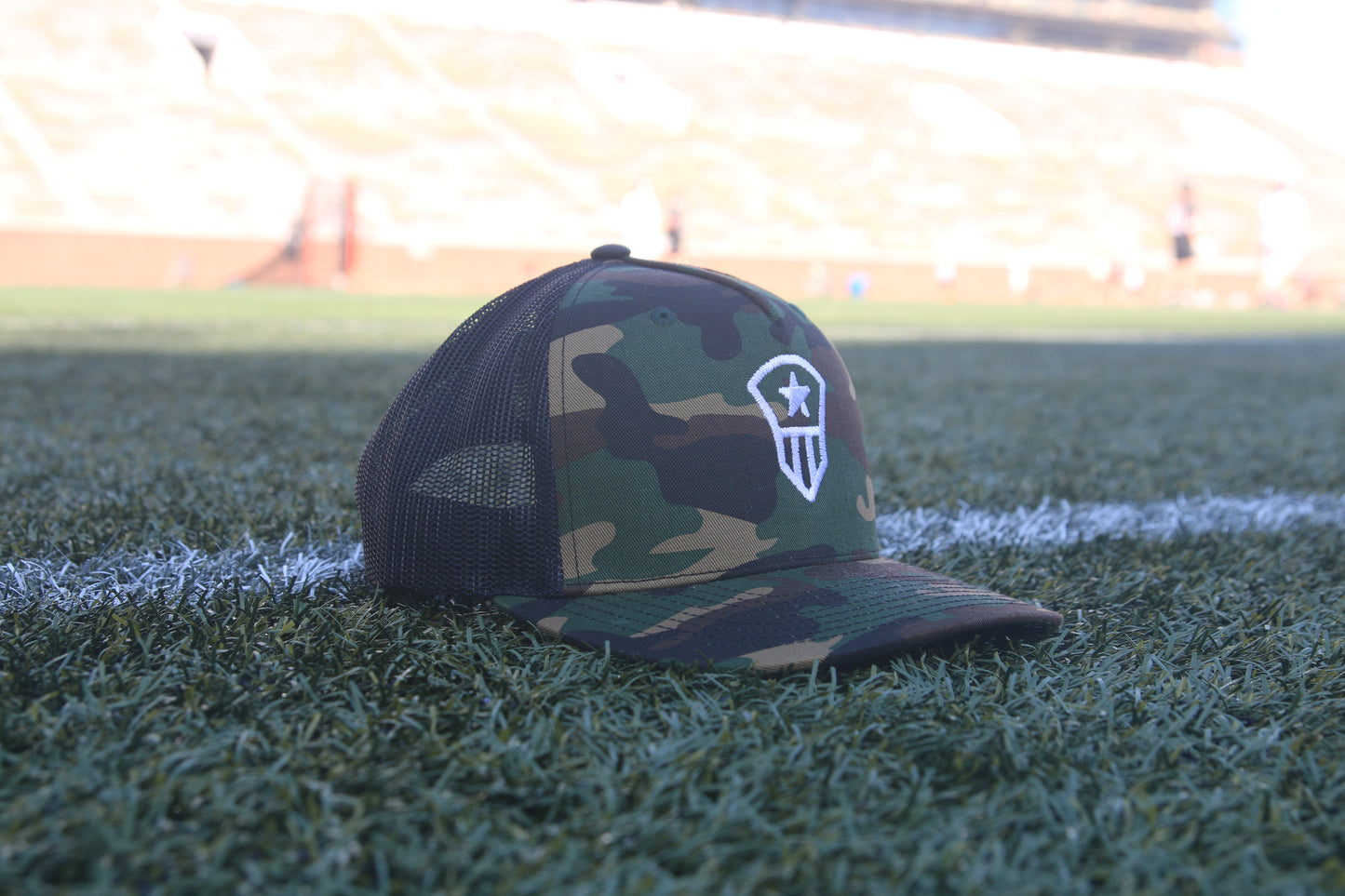 'TRUCKER' SNAPBACK HAT